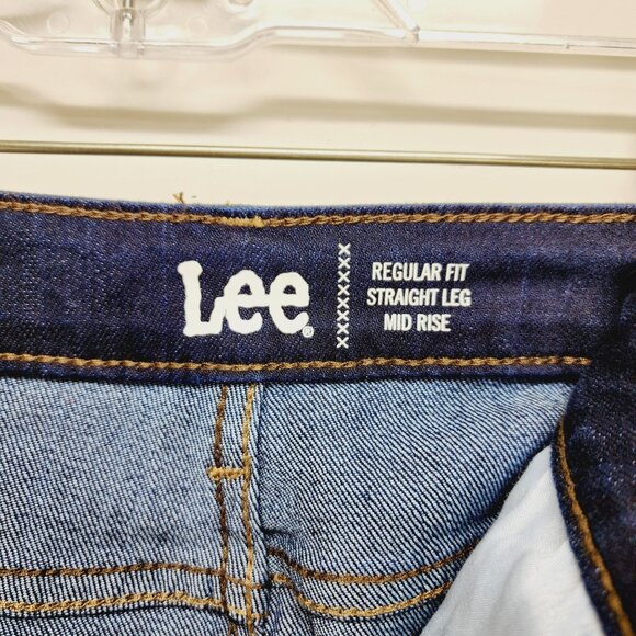Lee Womens jeans Regular Fit Straight Leg Mid Rise stretch  24 M plus size - Picture 3 of 13